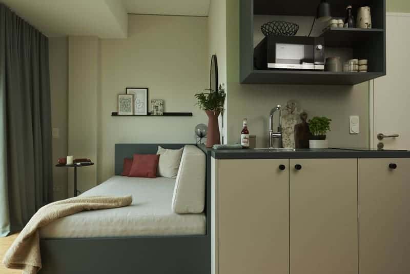 Daybed in The Bloom Homes A
