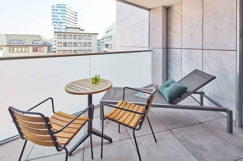 Balcony in Roomments Business